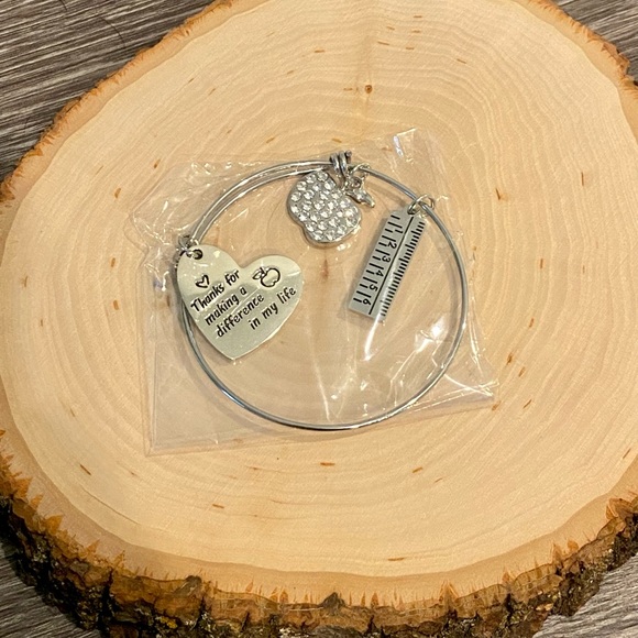 🌾HP🌾 Thanks for making a difference in my life Teacher Infinity Bangle - Picture 2 of 5